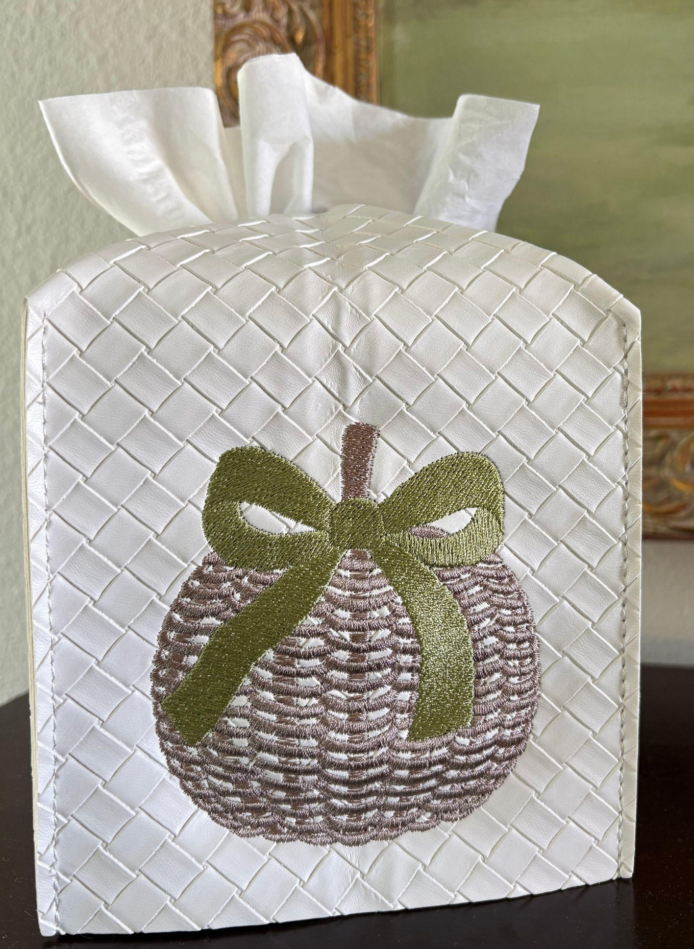 WICKER PUMPKIN WITH BOW